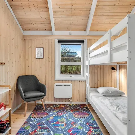Holiday home 3 Bedroom Awesome In