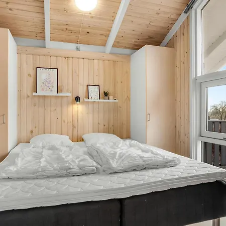 Hébergement de vacances 3 Bedroom Awesome In