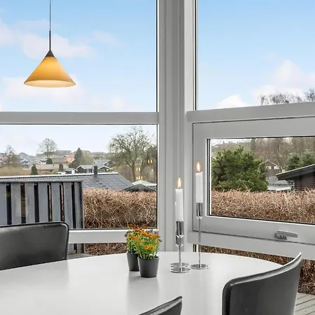 3 Bedroom Awesome In Hébergement de vacances