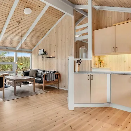 3 Bedroom Awesome In Hébergement de vacances Hejls