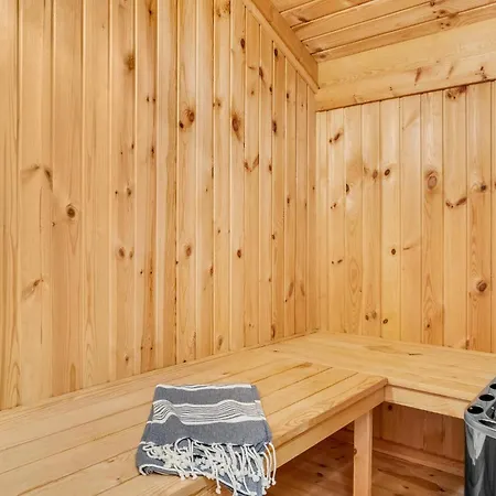 3 Bedroom Awesome In Hébergement de vacances