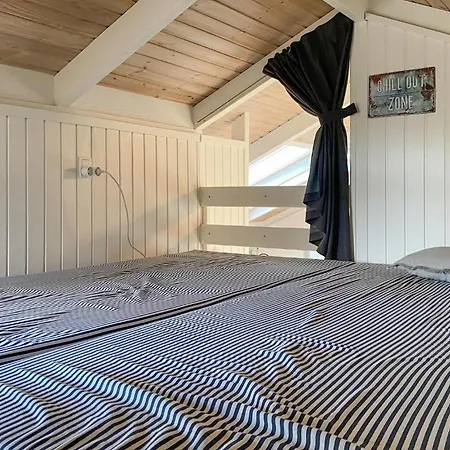 3 Bedroom Awesome In *