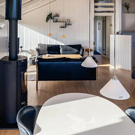 3 Bedroom Awesome In Hébergement de vacances